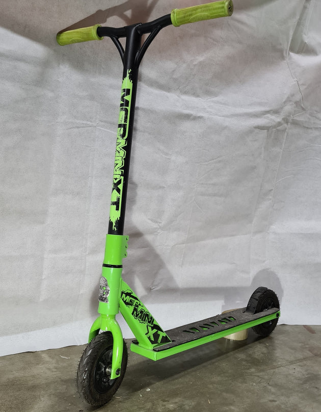 MADD XT Mini Green Dirt Scooter - Bargain basement - RRP £179.99