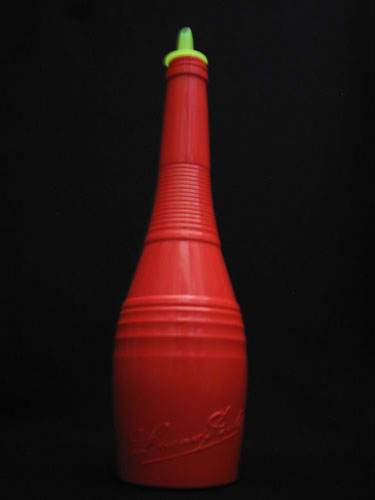 Red Modern Bols Bottle